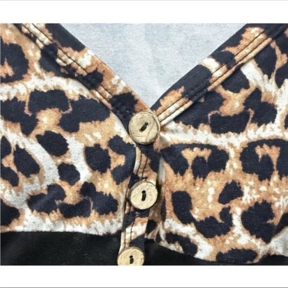 SHEIN Women’s Black & Leopard Print Long Sleeve Shirt Size Medium Top - Picture 4 of 8